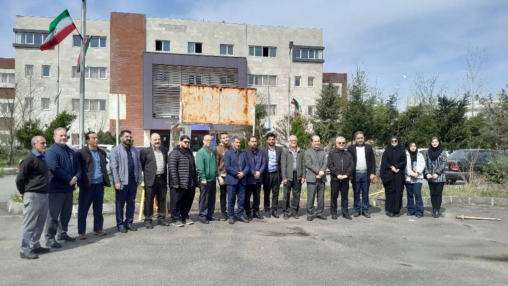 روز درخت کاری " گرامیداشت رهبر شهید و شهدای جنگ"