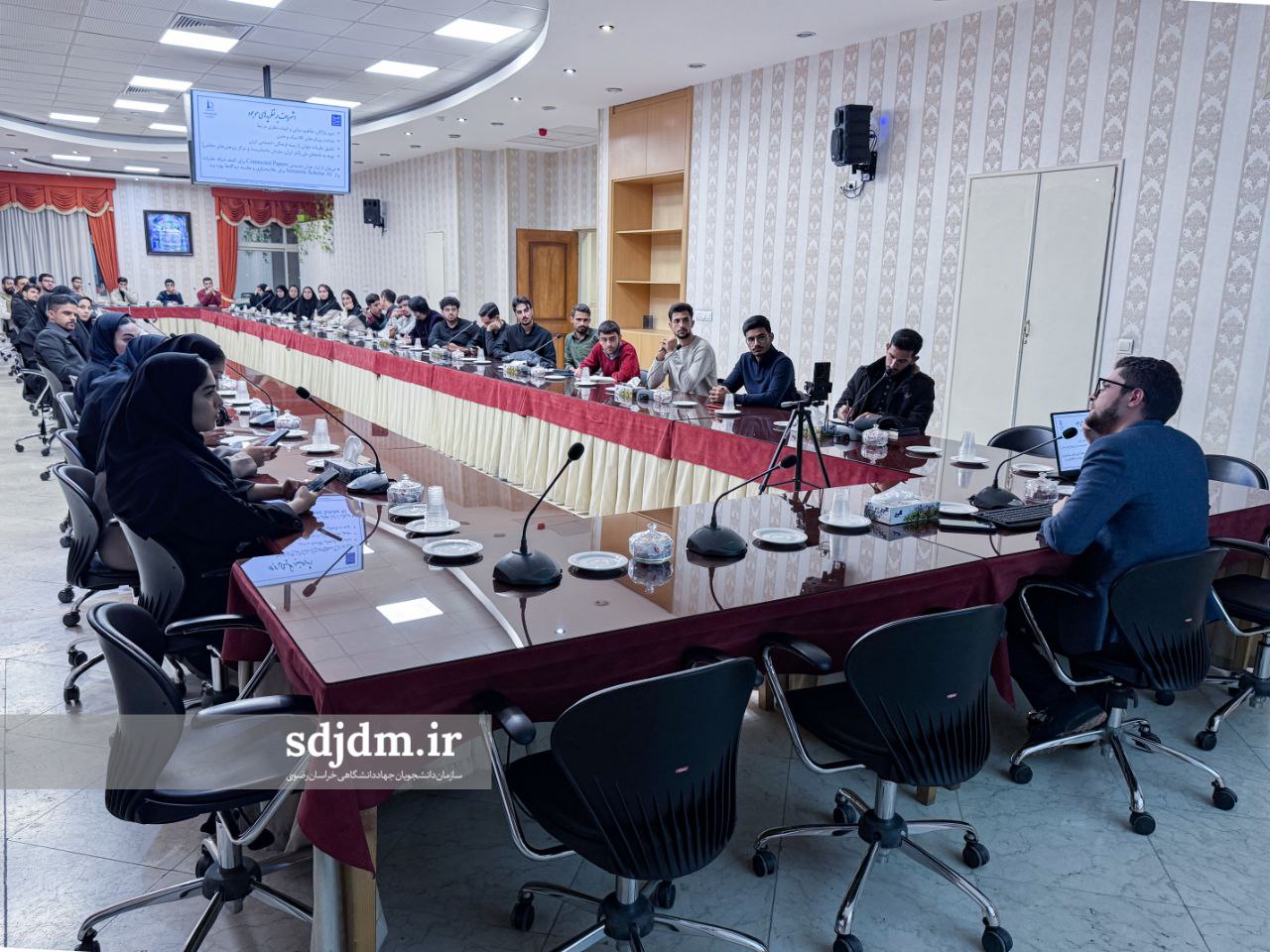 اولین‌جلسه کارگاه آموزش ارتقاء مهارت مناظره