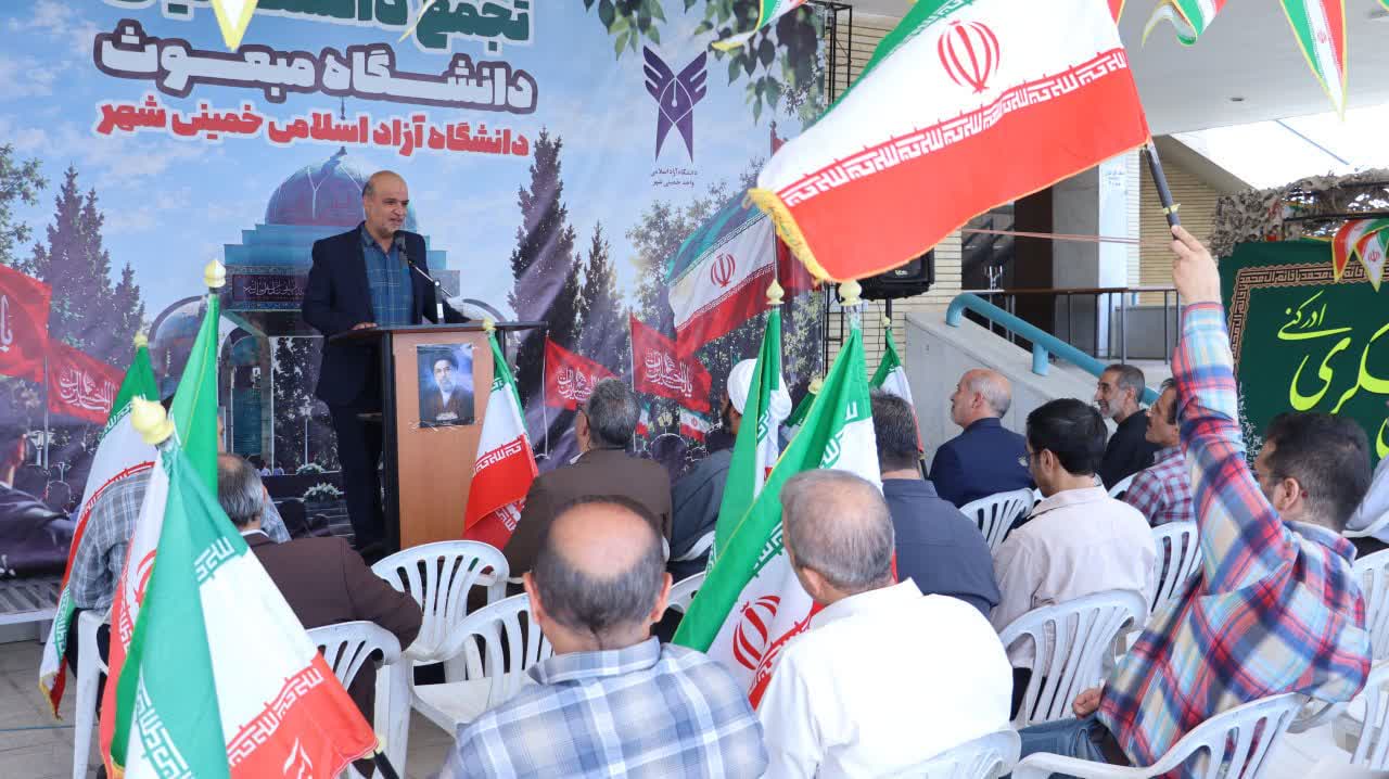 نقش حیاتی زن در تمدن اسلامی