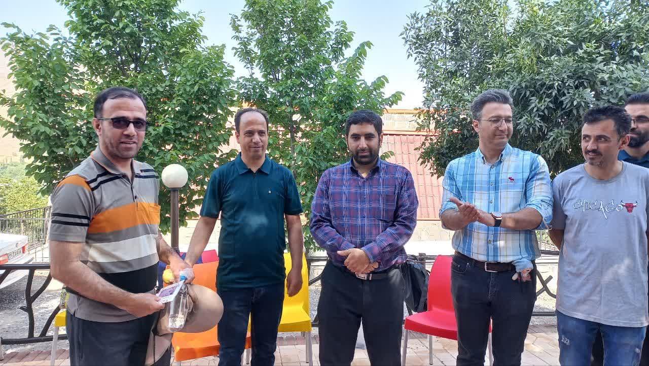 تقدیر از برندگان مسابقات