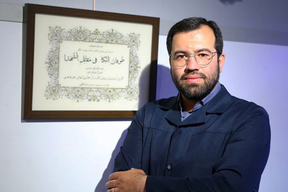 بازسازی هویت دینی و ایرانی، اولویت اصلی است