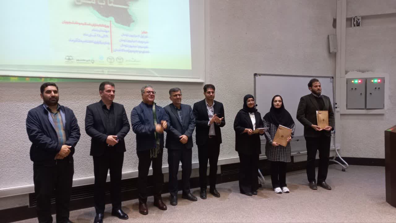 برگزیدگان مسابقه سه دقیقه‌ای «کتاب من» معرفی شدند