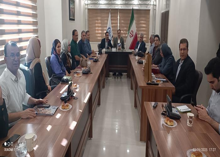 محفل شعر خوانی و رونمایی از کتاب ، شعر از باران تا برهوت	