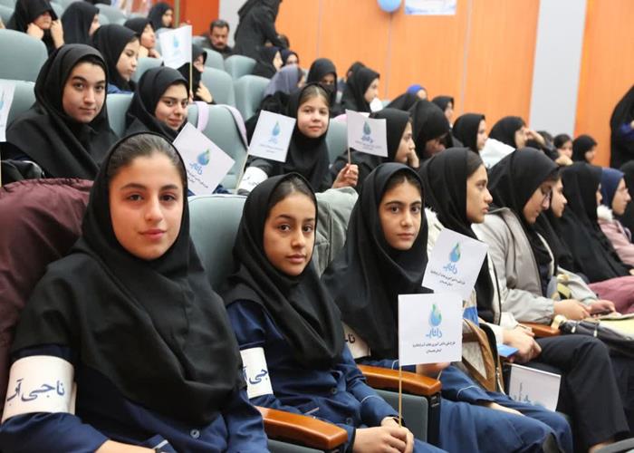 دانش‌آموزان «داناب» در خط مقدم نجات آب همدان