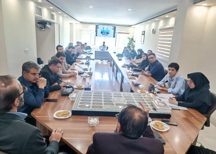 به همت جهاددانشگاهی لرستان نشست‌ «خرمشهر از غبار خون تا طلوع همبستگی» برگزار شد 