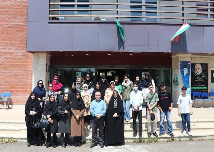 بازدید اعضای کانون پرورش فکری کودکان و نوجوانان