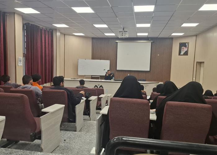 برگزاری کارگاه تخصصی خبرنگاری و اصول خبرنویسی در دانشگاه قم
