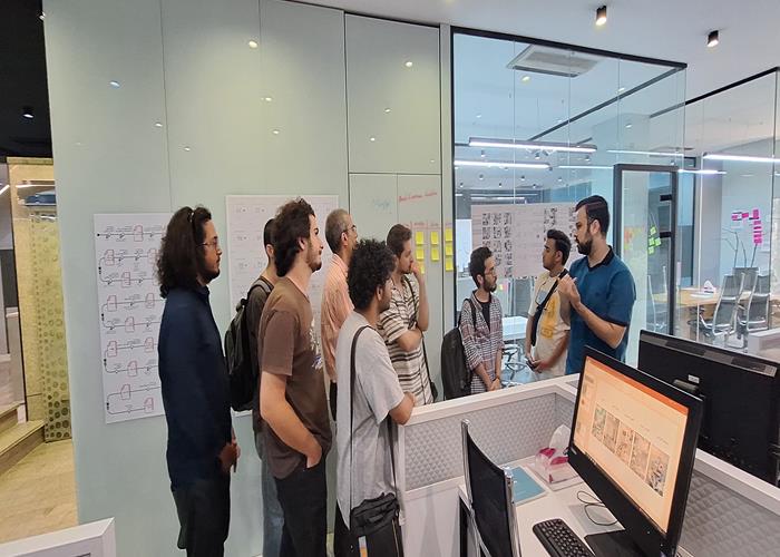 بازدید دانشجویان دانشگاه هنر از کانون تبلیغاتی ایران نوین