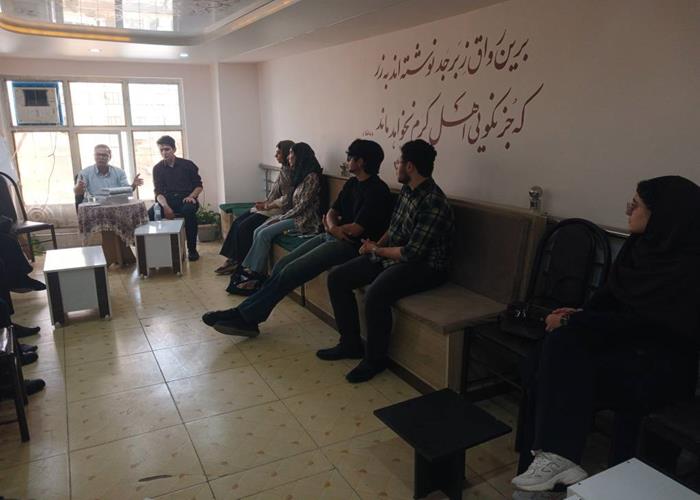نخستین نشست از سلسله نشست های ادبی  کانون شعر و موسیقی و دانشجویان به مناسبت بزرگداشت فردوسی در این جلسه ضمن آشنایی و تبادل نظر اعضا