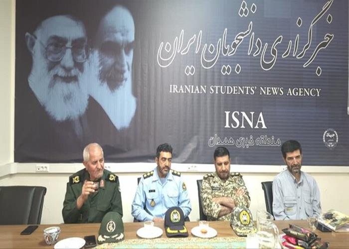 درایت فرماندهان کل قوا/ شرحی بر نحوه فرماندهی امامین انقلاب در ۸ سال و ۱۲ روز دفاع مقدس