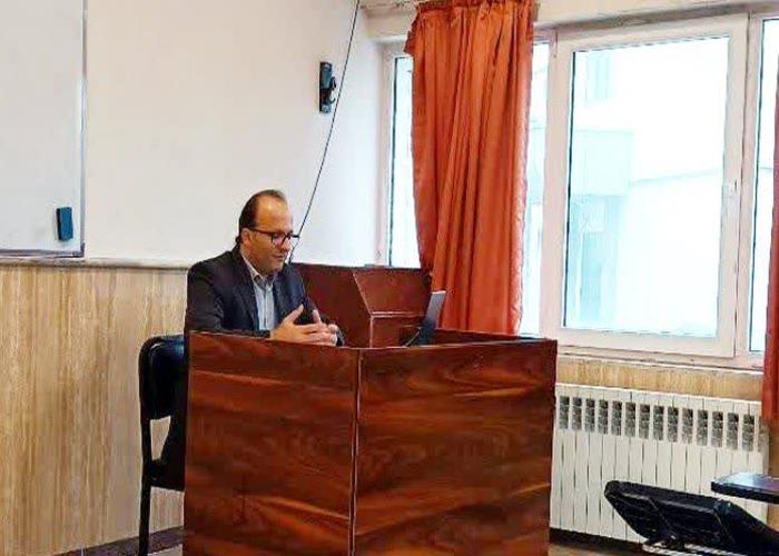 کارگاه اصول و فنون مناظره و جلسه توجیهی چهاردهمین مناظره ملی دانشجویان ایران در گیلان برگزار شد. 