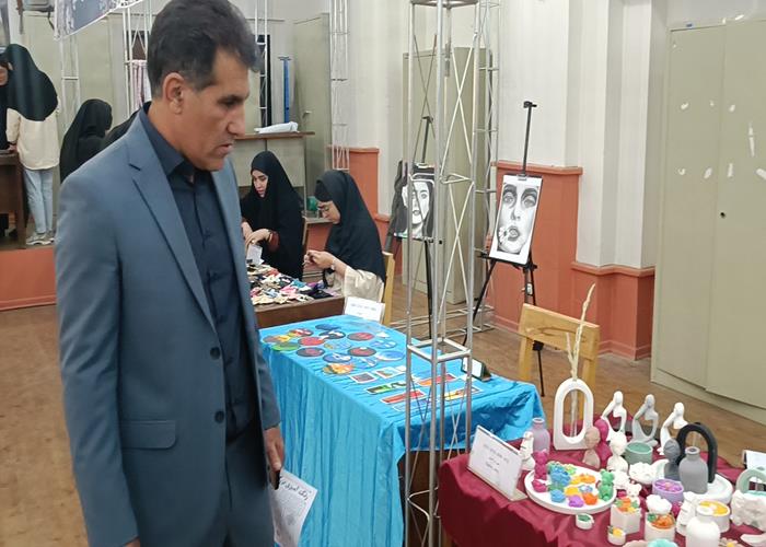 رئیس جهاد دانشگاهی لرستان: توانمندسازی دانشجویان رسالت اجتماعی دانشگاه‌ها است