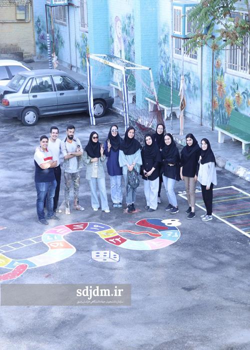 به رنگ مهر و شادی  5/5