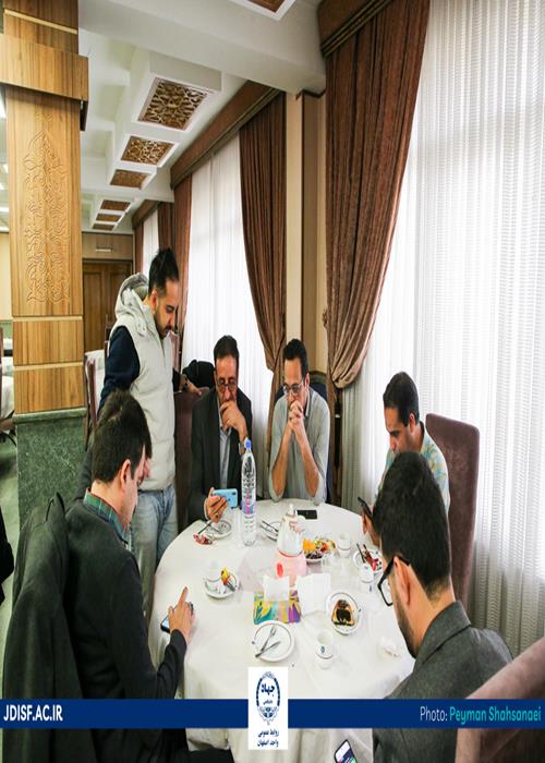 دورهمی خبرنگاران ایسنا