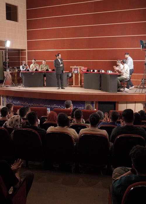 حضور اعضای سازمان دانشجویان واحد هنر در  رویداد آموزشی-تعاملی «نقش‌آفرینی»