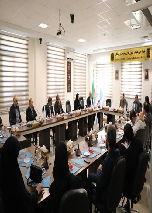 برگزاری نشست مشترک اعضای هیئت‌علمی دانشکده‌ علوم انسانی و حوزه معاونت فرهنگی، اجتماعی و دانشجویی
