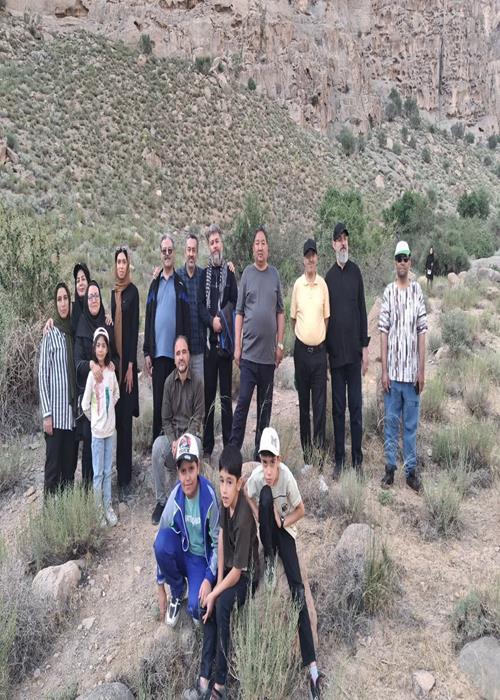 برگزاری اردوی کوهنوردی کارکنان دانشگاه علم و هنر با شعار نشاط و همکاری